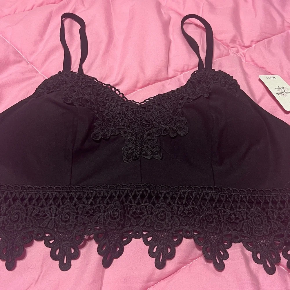 Mudd Black Crochet Bralette Adjustable Straps NWT - Picture 5 of 11